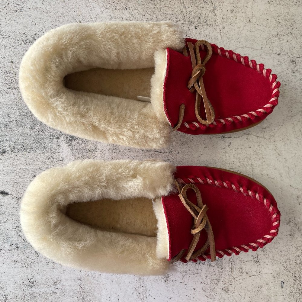 L.L. Bean Women's Wicked Good Moccasins Dark Red Size 6M